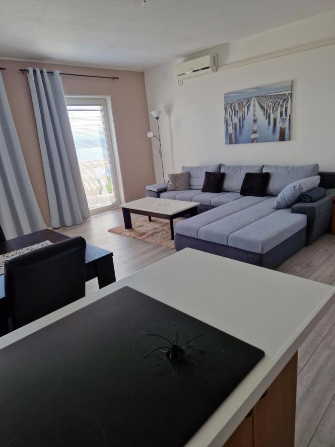 Apartments Velic Цриквеница Экстерьер фото