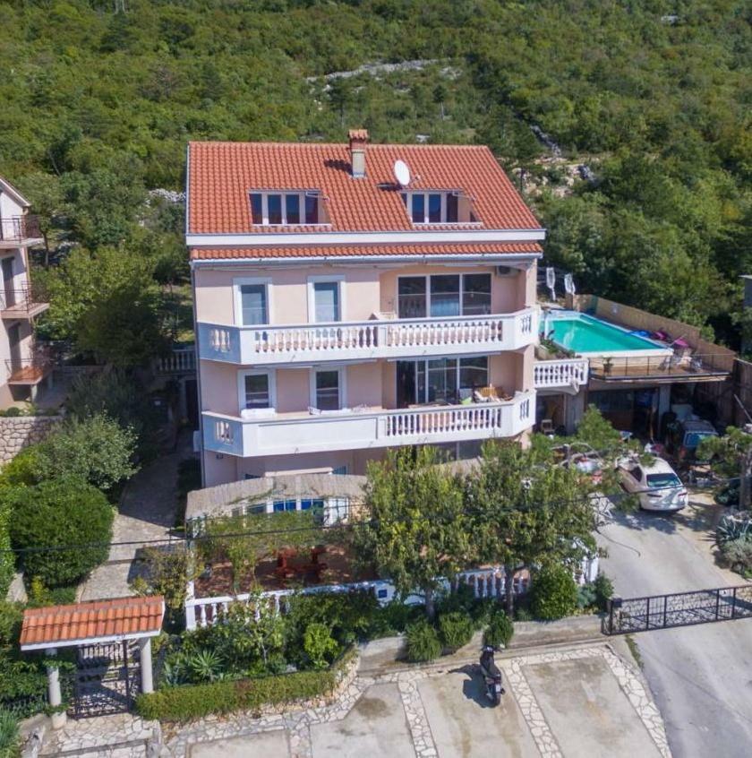 Apartments Velic Цриквеница Экстерьер фото
